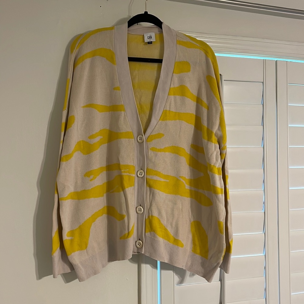 Cabi roar cardigan - EUC